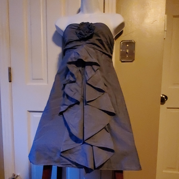 J. Crew strapless ruffled dress, size 2 - Picture 2 of 8